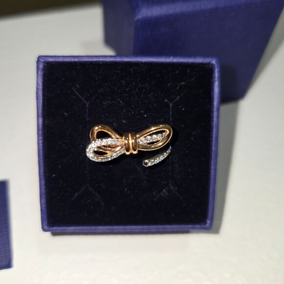 *BRAND NEW* Swarovski Two-Toned Ring - Picture 3 of 8
